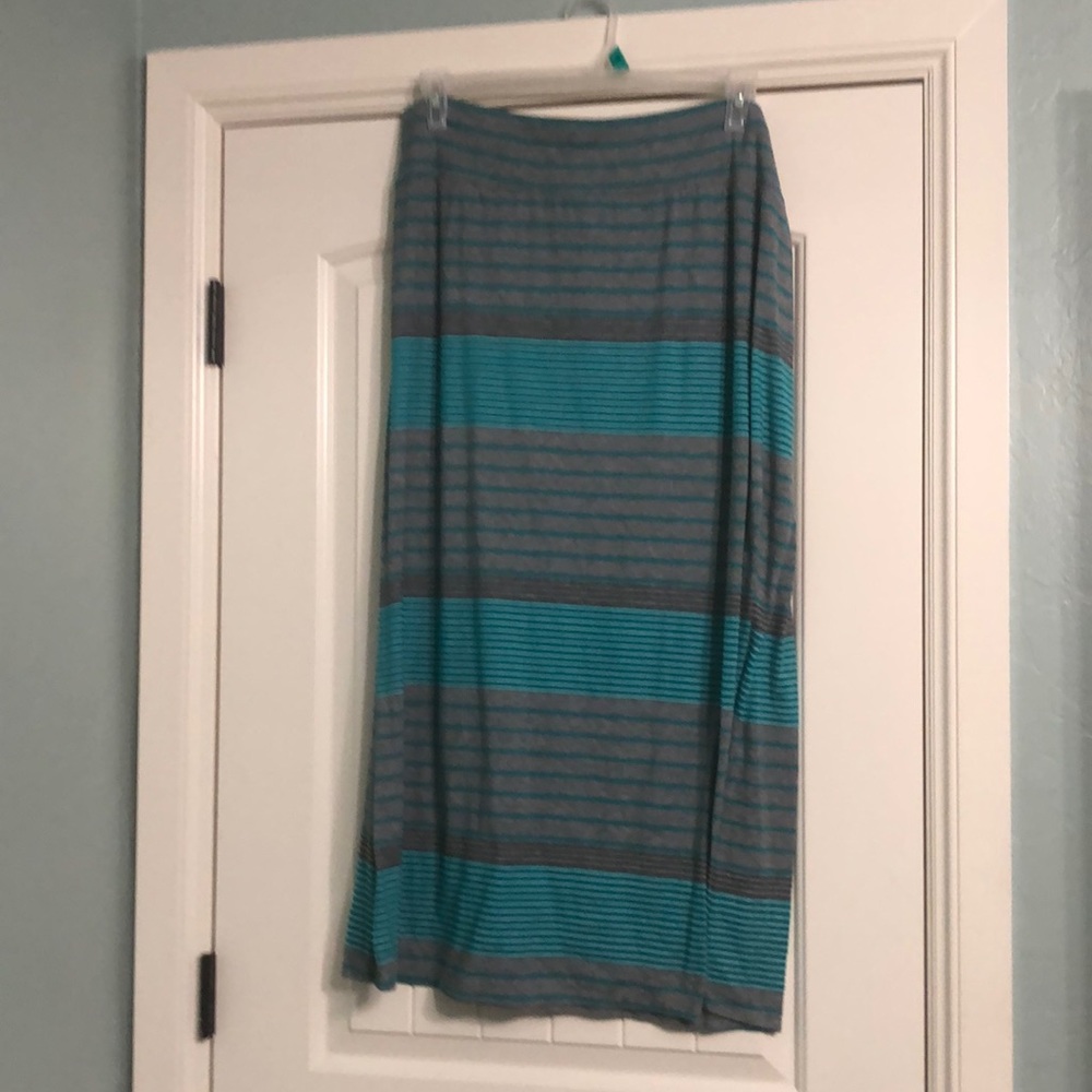Turquoise and black maxi skirt